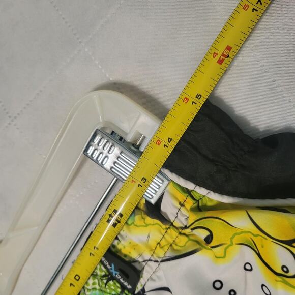 Blue and yellow board‎ shorts - Picture 4 of 6